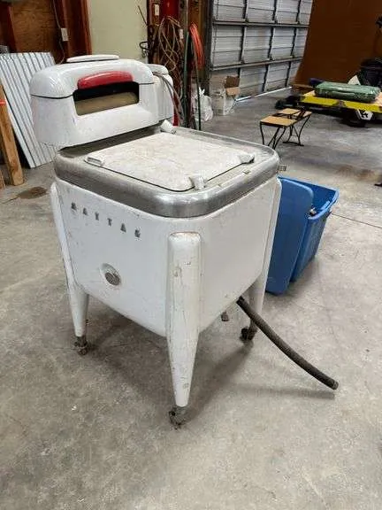 The Washing Machine That Outlived the Neighborhood — And the One Sitting in Your Laundry Room Right Now
